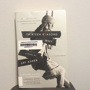 Thirteen Reasons Why book by Jay Aysher